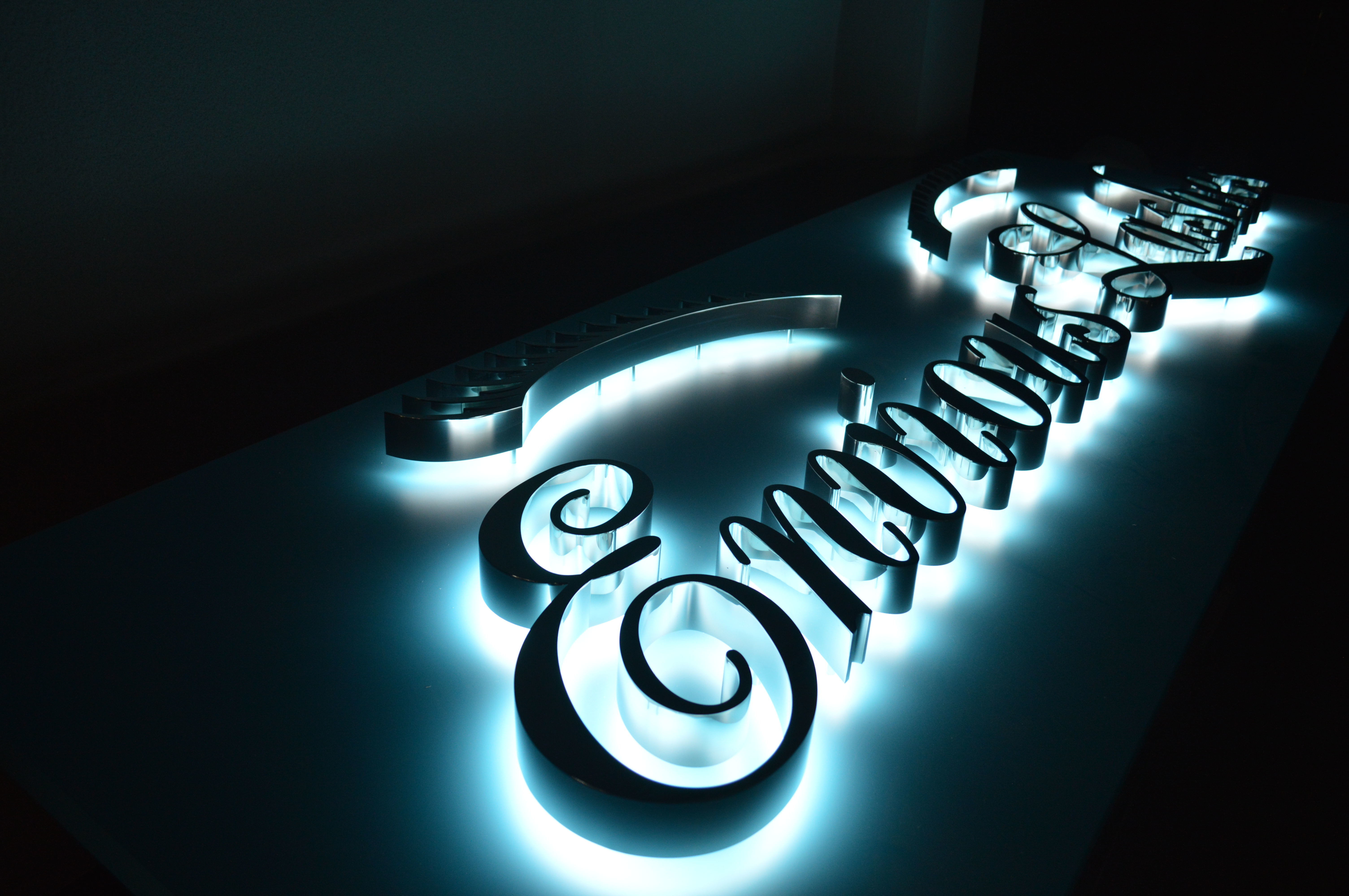 5500K Buildings Backlit LED Sign Letters , LED Halo Illuminated Letters