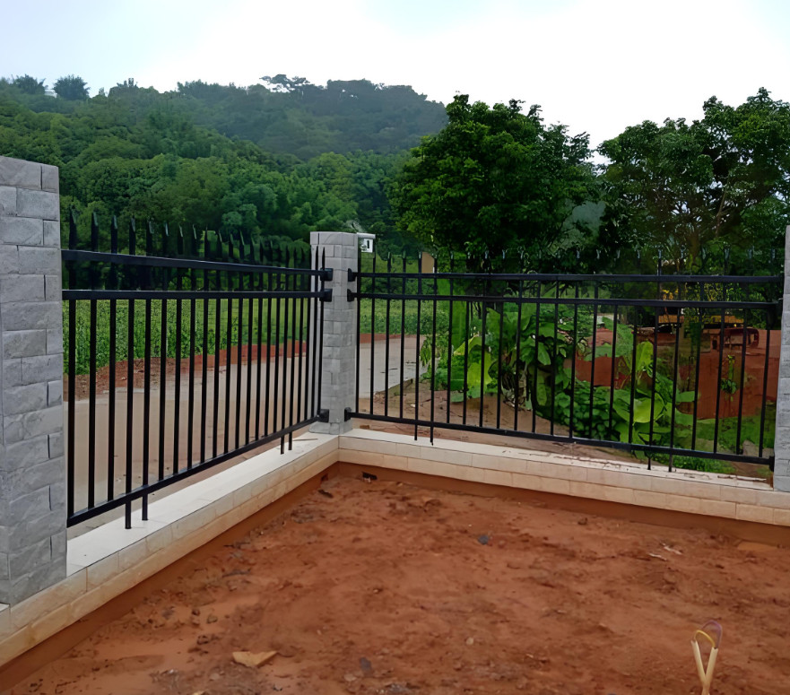 Anti-Corrosion Coating Sleek Aesthetic Tubular Steel Fence Panels With 1.8M Height