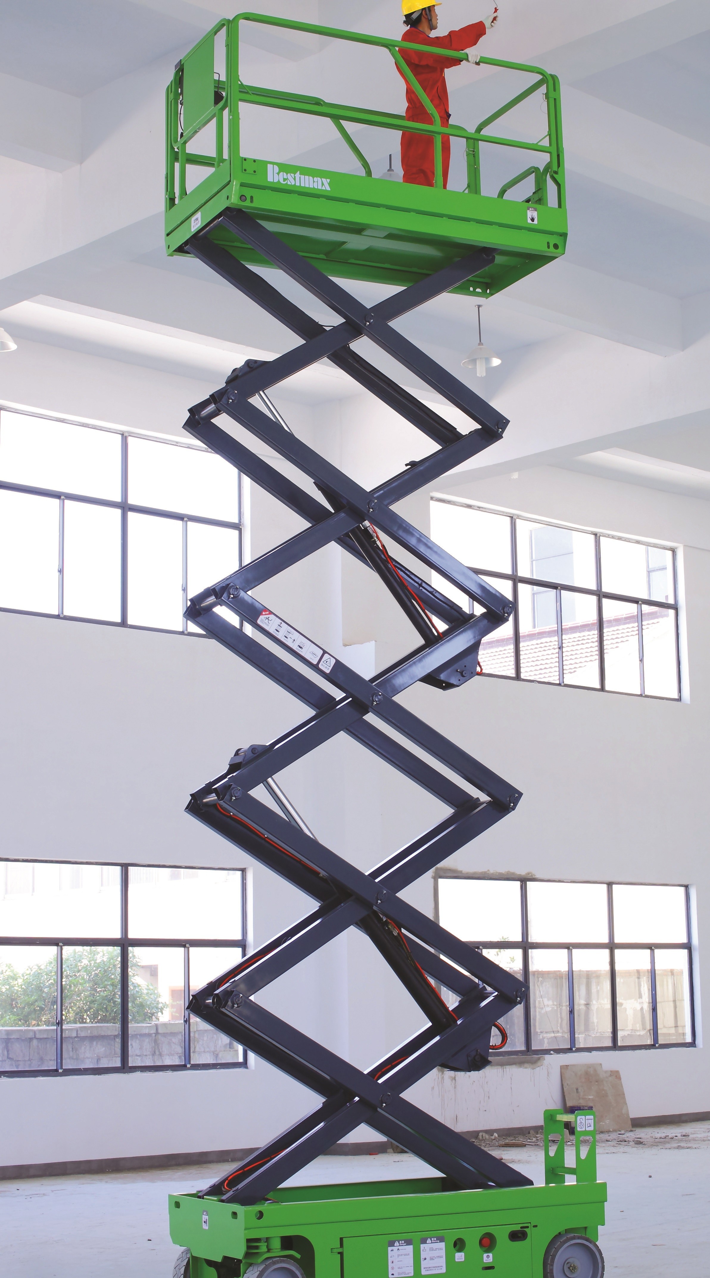 Electric Aerial Work Platform Lift Capacity 320kg Self-propelled Scissor Lift of Max 13.8m Working Height