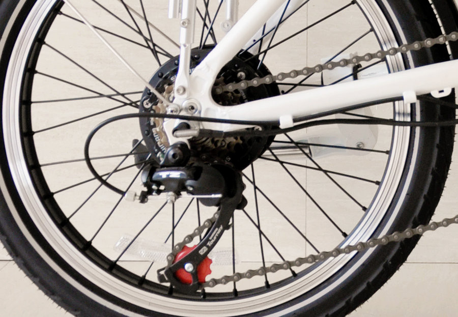 25km/h Electric Folding Bike 20 Inch Wheels , Ladies Fold Up Electric Bike With Shimano Derailleur