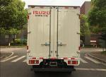 5 Seater Insulated Truck 126hp Isuzu Delivery Van Manual Transmission High Cabin