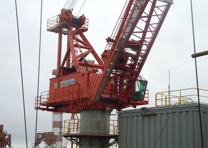 CCS Certifictaion 60KN Tower Crane Winch Tower With Alloy Steel Sleeve
