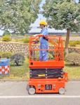 Mini Scissor Lifts 6 Meter Working Platform For Painting