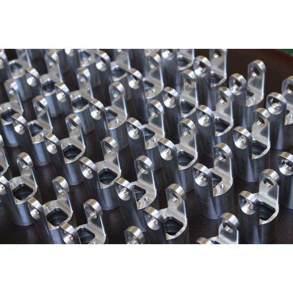 Rapid CNC Precision Metal Parts Sandblasting Anodizing Wide Surface Finish Options
