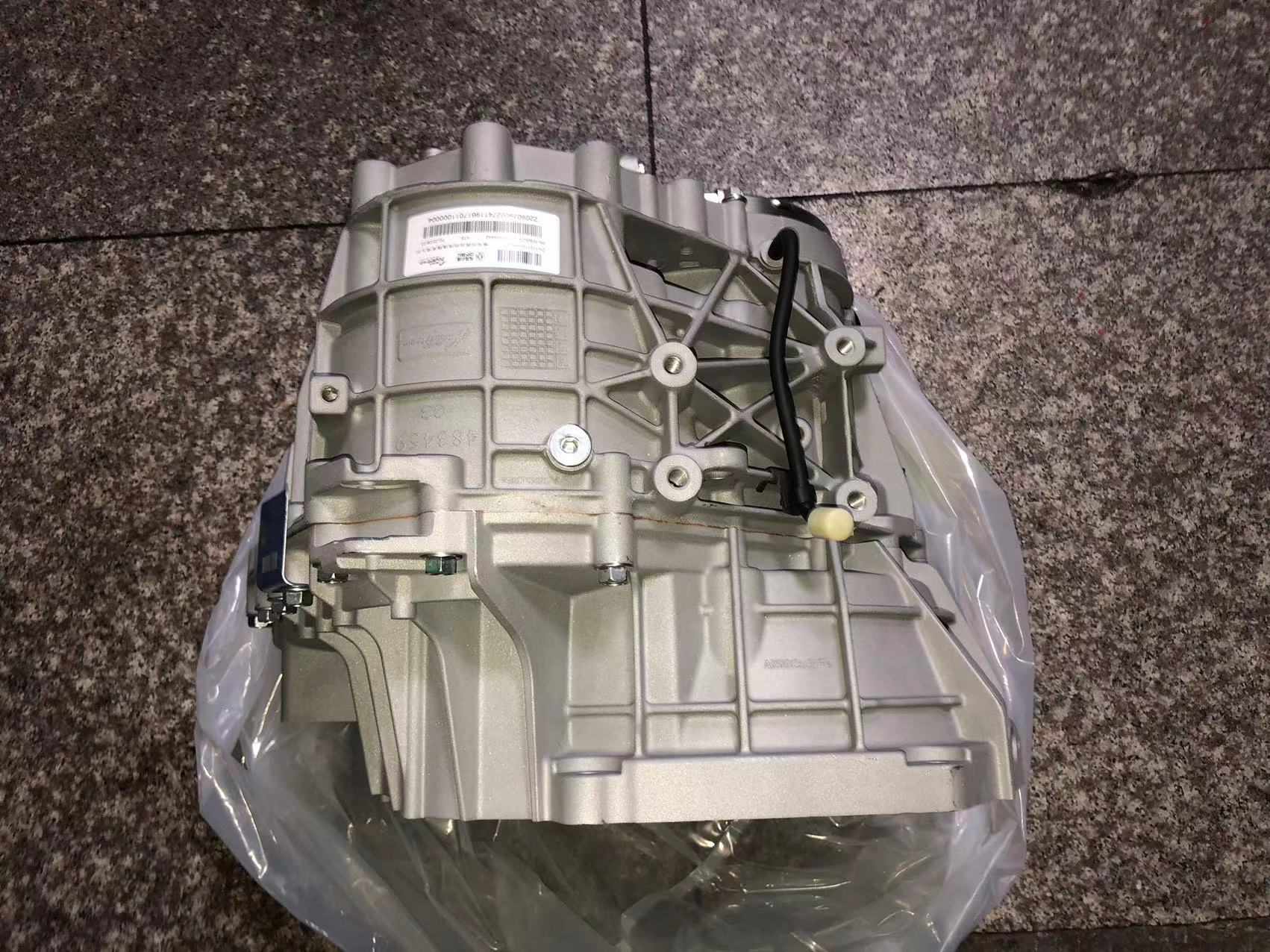 1701100-SA02 67900274 VT3 transmission gearbox for V SERIES Platform/Chassis dfsk