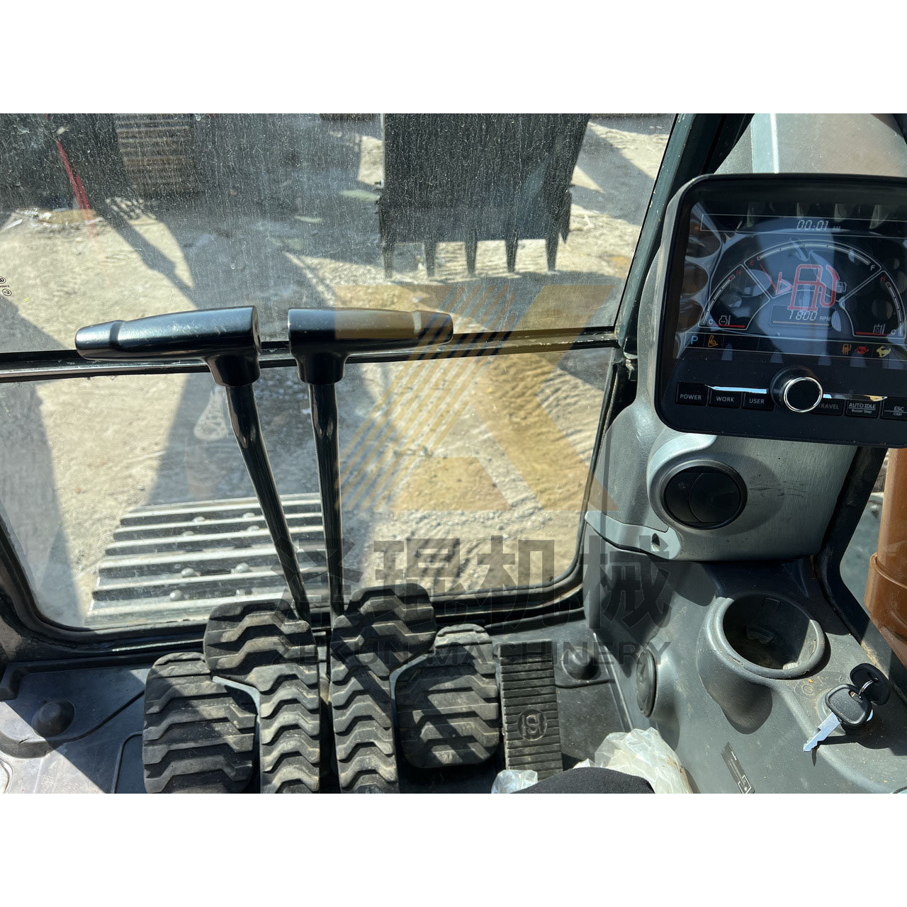 Hyundai 305LC 30Ton Crawler Excavator 198KW for Infrastructure Projects
