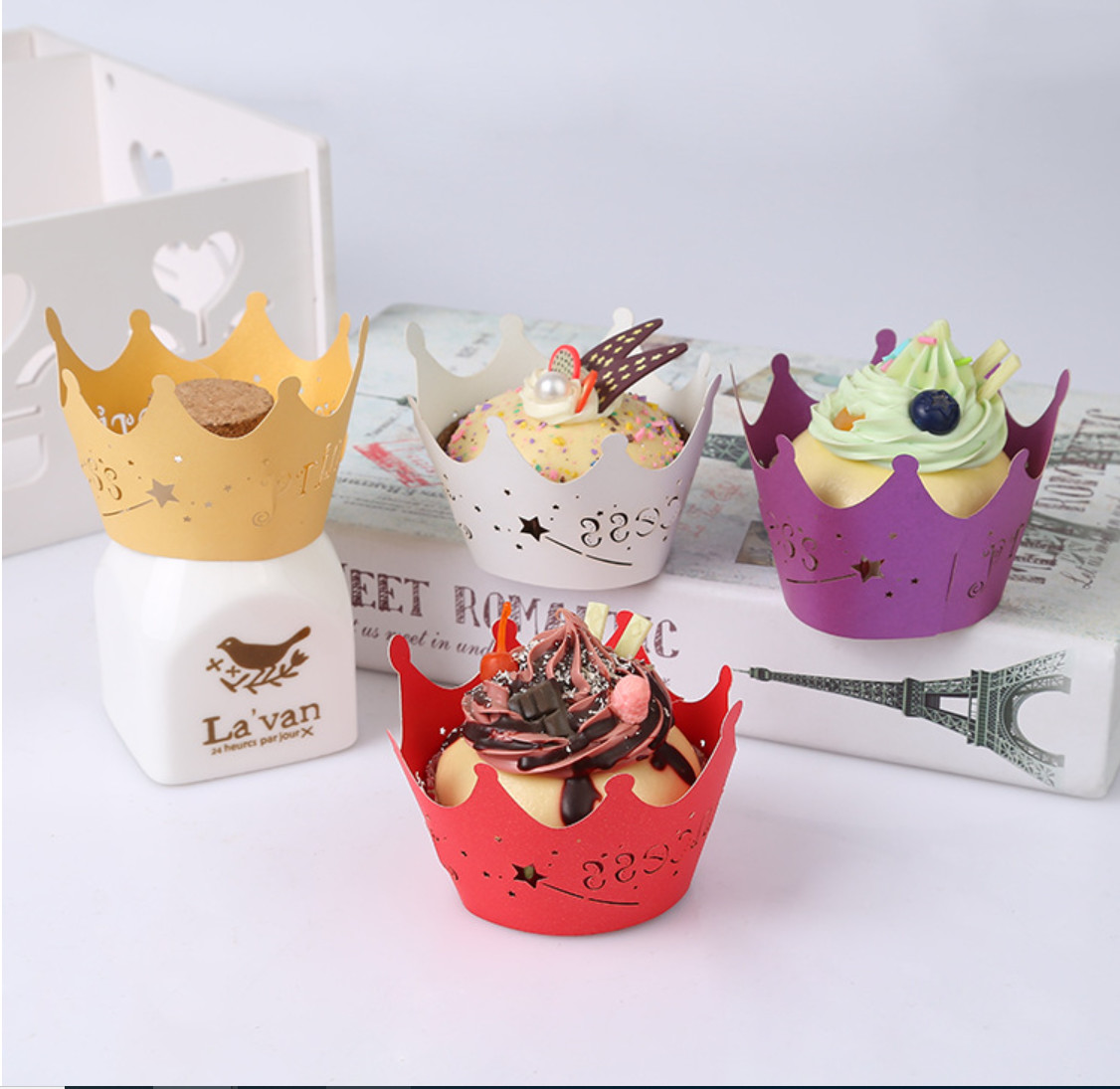 Commercial Mini Cupcake Wrappers Laser Cut Technic Various Color Custom Size