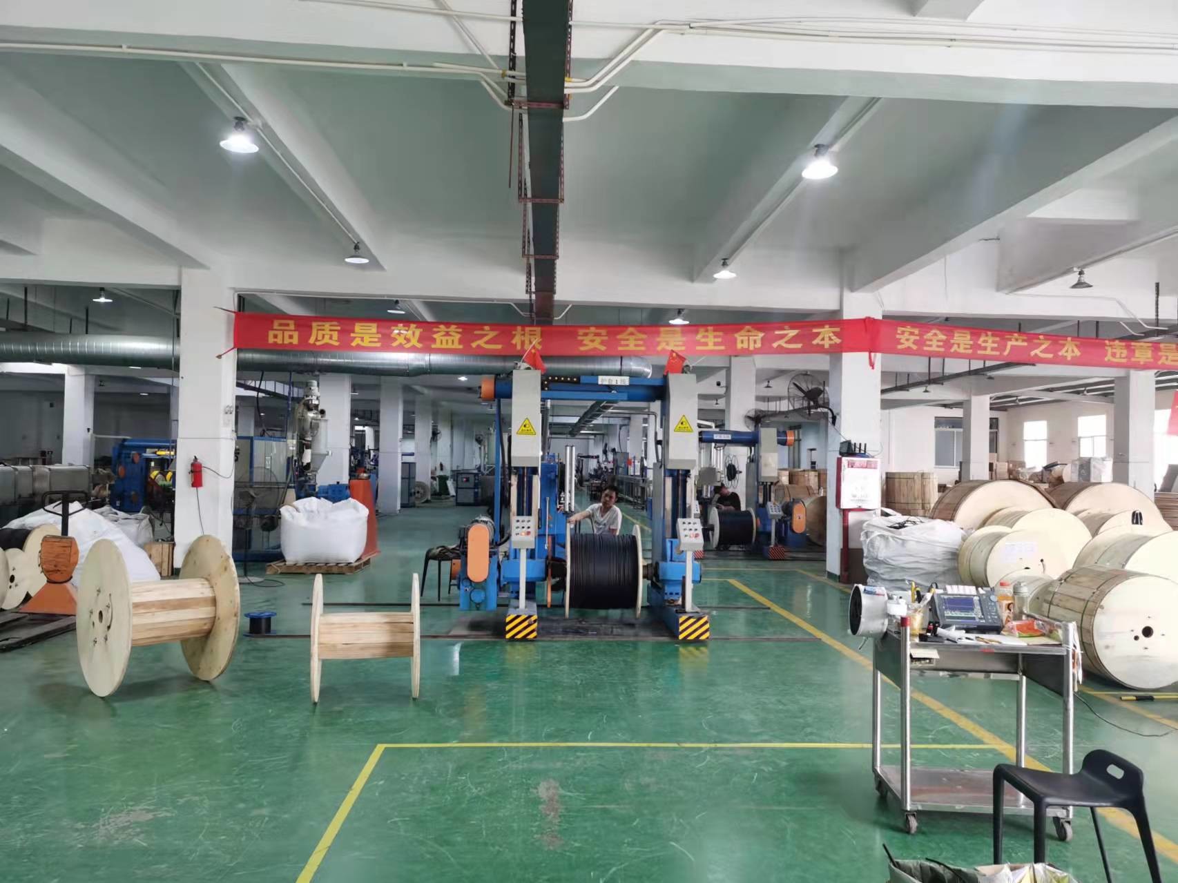 12 16 24 48 Core Fiber Optic Cable GYTA53 Direct Burial Double Sheath And Armored Outdoor Optical Fiber Cable