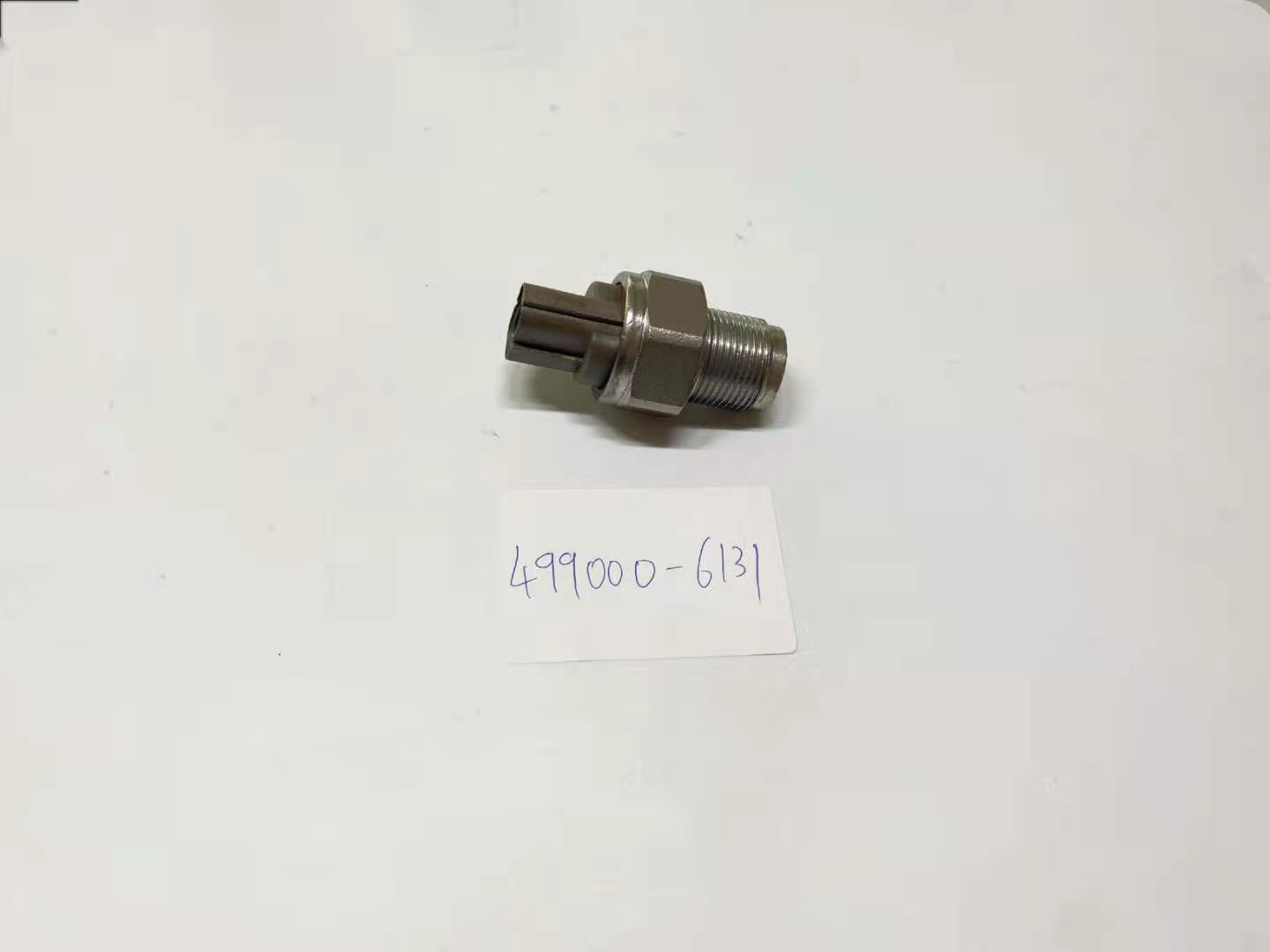 Electrical Parts Diesel Engine 4HK1 6HK1 Fuel Common Rail Pressure Sensor 499000-6131