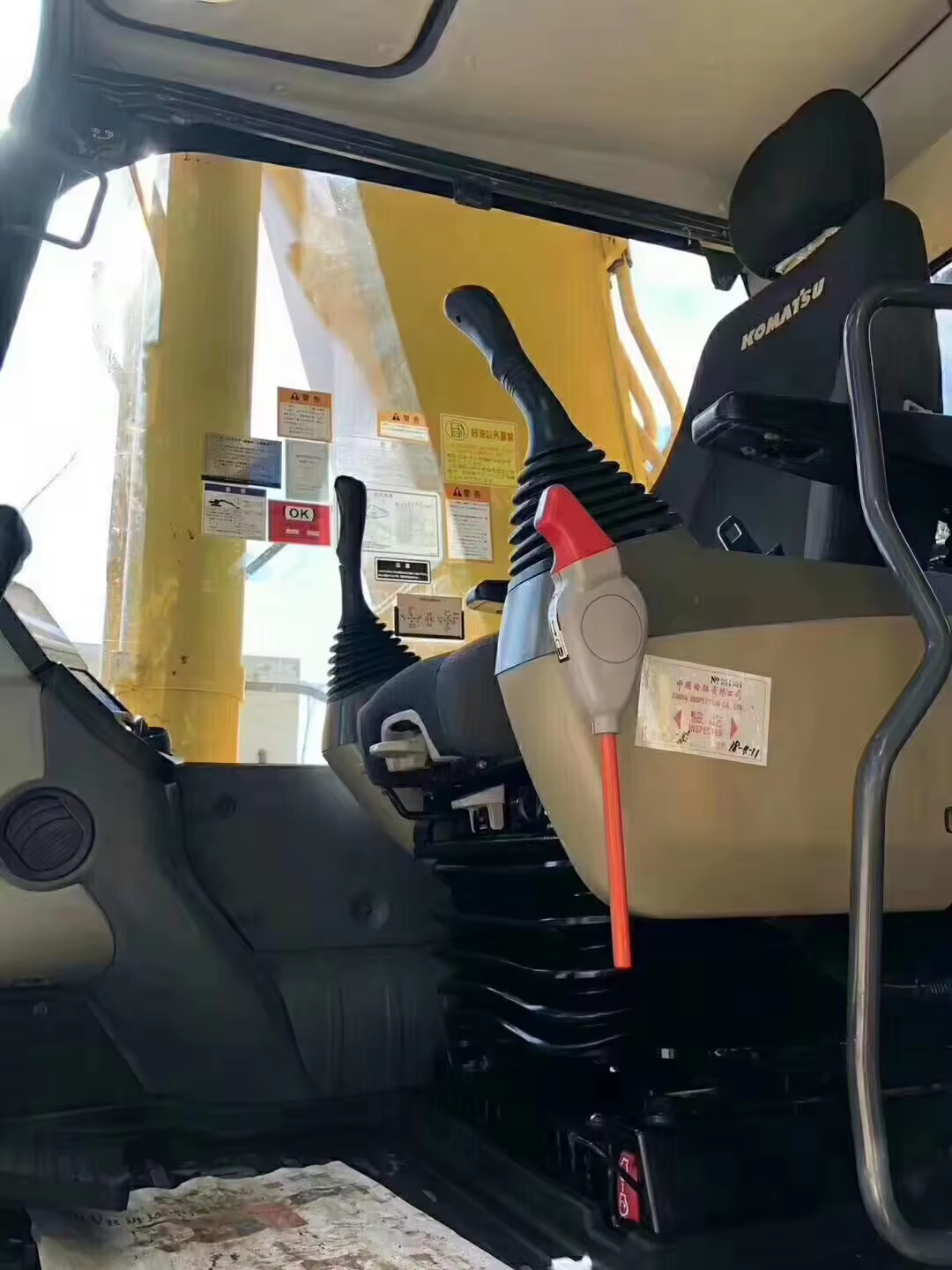 Original Japan Used Komatsu Pc490 Komatsu Excavator 270 KW