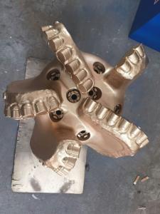 Wholesale 5 blades PDC drill bit for oil well/water well/mining well from china suppliers