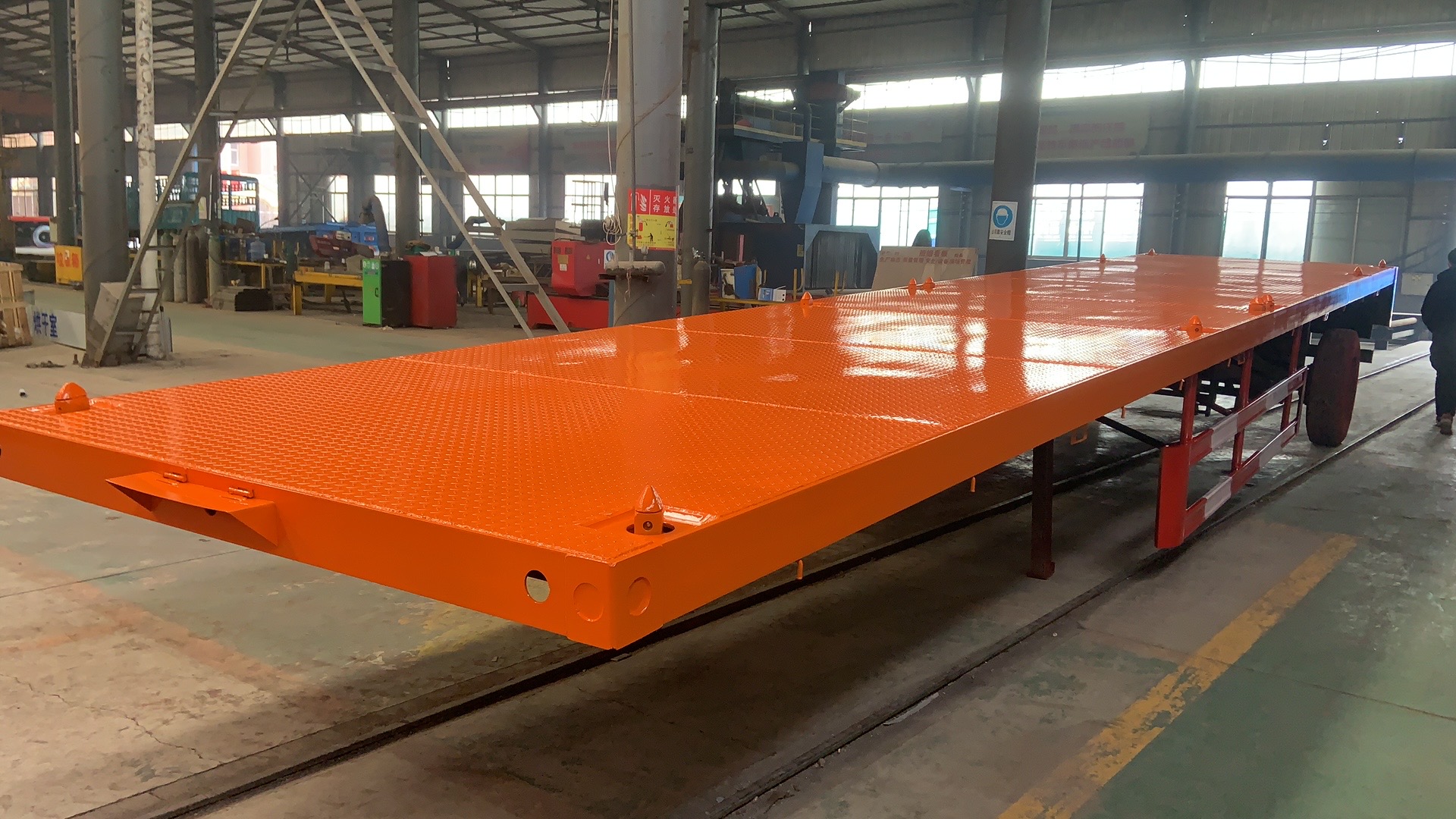 40ft Container Platform Flatbed Semi-Trailer with Front Wall in Heavy Duty Design