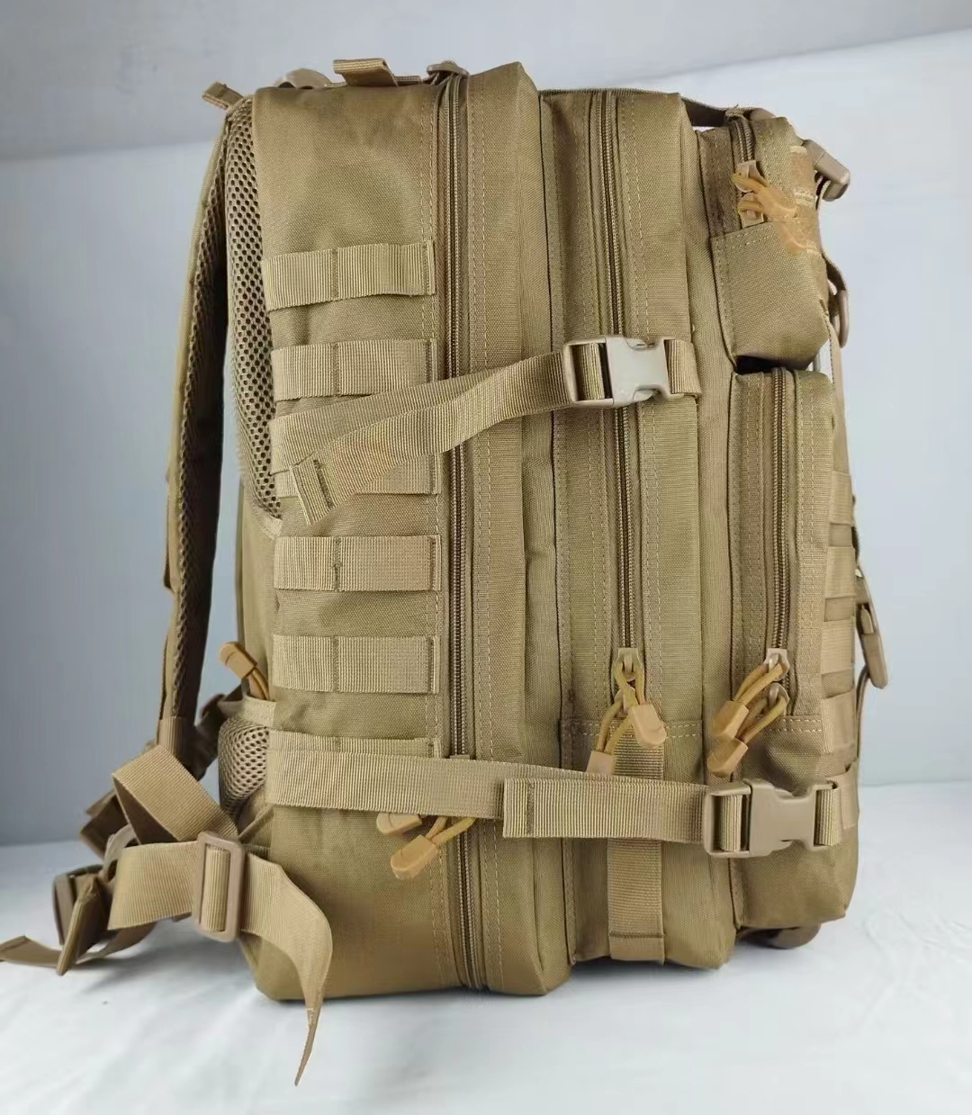 Large Capacity Waterproof Backpack for Outdoor Sport Hiking Treeking Sprot Traveling