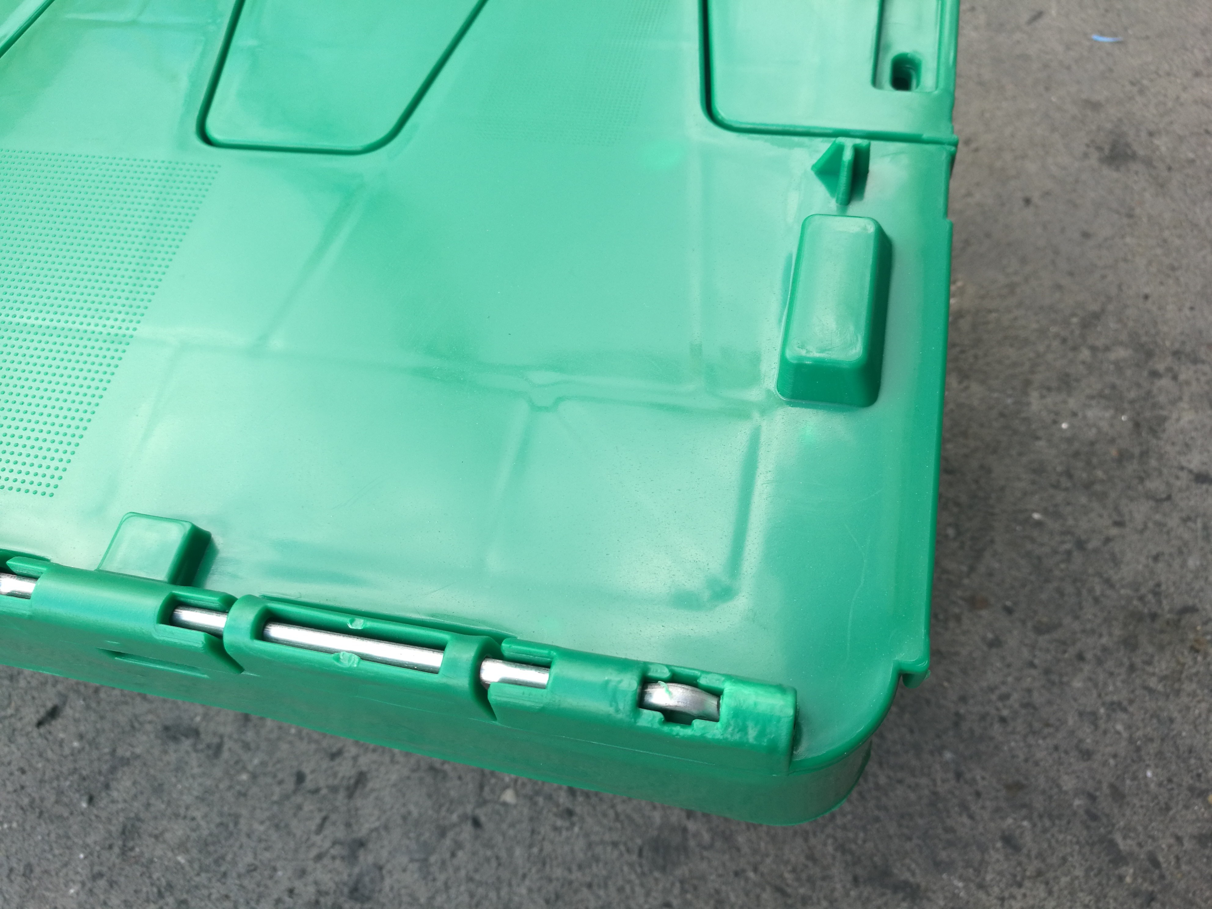 Recycled Green Plastic Storage Boxes With Lids Hinged , Attached Lids Container 500 X 330 X 236mm