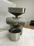 12 Kg Mini Home Oil Press Machine For Cooking Oil Easy To Disassemble
