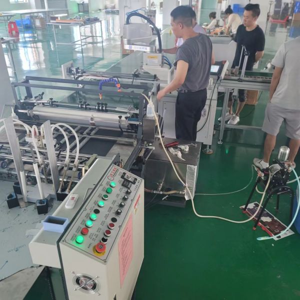Sheet Fed Paper Box Cover Gluing Machine Wine Box Cover Pasting Machine For Finishing
