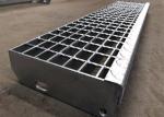 Low Carbon Steel Bar Grating Stair Treads Anti Slip Surface For Industrial