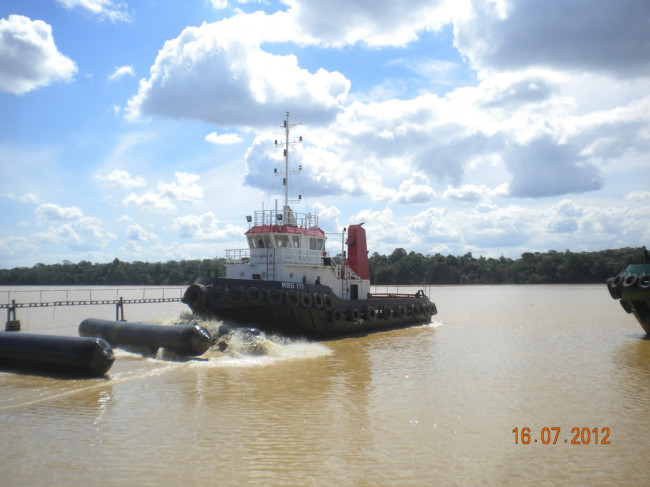 Marine Rubber Airbag Pallet Packaged for Customized Inflation and Repair Solutions