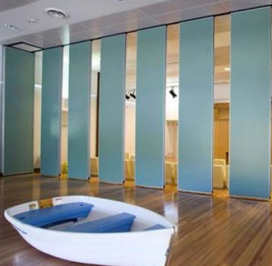 Auditorium Interior Wooden Folding Partition Walls with Aluminum Frame