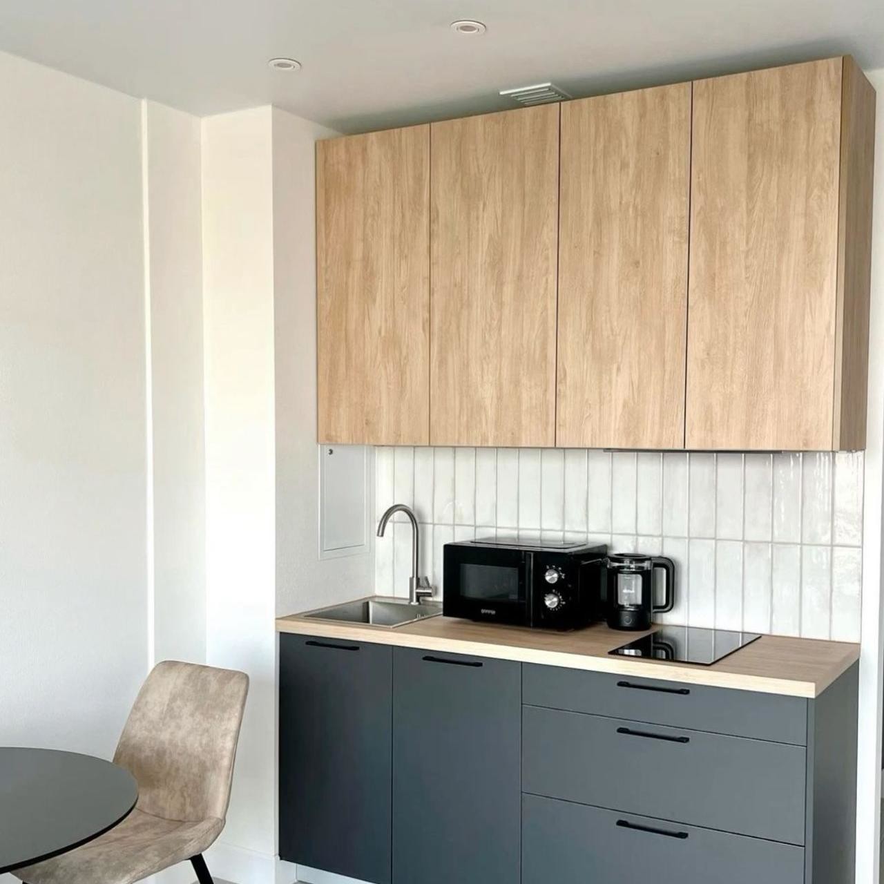Mini Kitchenette Melamine Kitchen Cabinet for Hotel Kitchen Apartment Cabinet Project