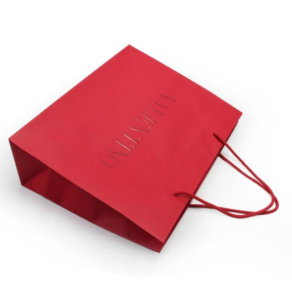 4C 6C Offset Printing Garment Paper Bags Dazzling Red Paper Gift Bags With