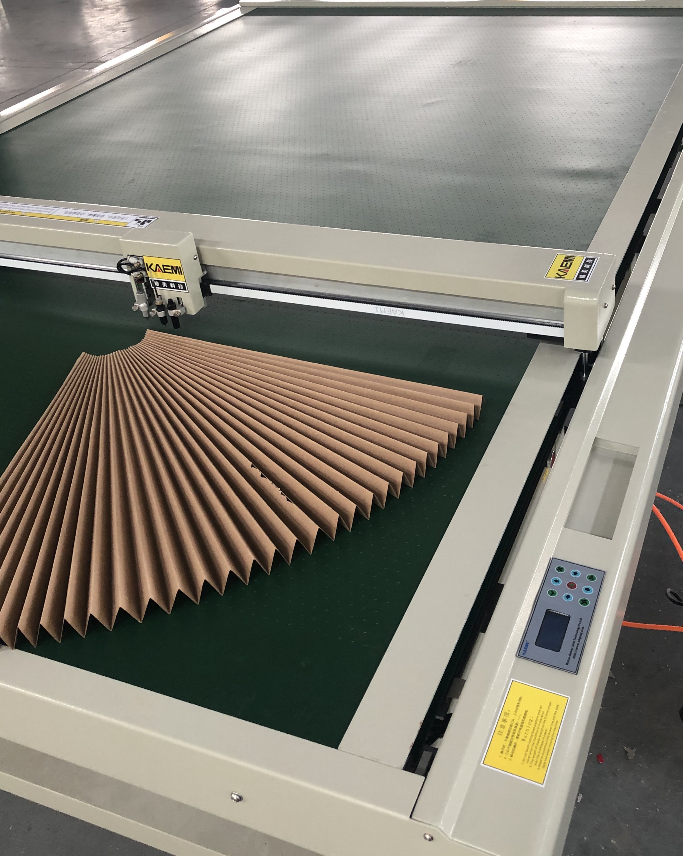 Paper Pattern Flatbed Pen Drawing Cutter , Paper Pleating Scoring Cutting Plotter