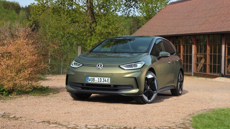 2024 Volkswagen ID.3 Pro S 77kwh With 450kmrange Cabinairy& With 125kw/170P.s Motor Power New Electric Car