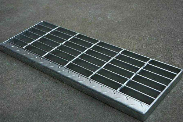 Steel ladder step plate T3