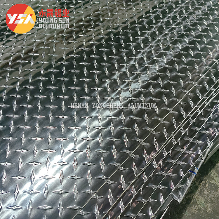 Custom 4 X 8 Aluminum Checker Plate 1.5mm 5754 Embossing Aluminum Diamond Plate Sheet Roll