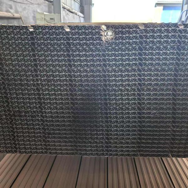 Lightweight Metal Stud And Track In Various Sizes For Strong And Durable Steel Structures