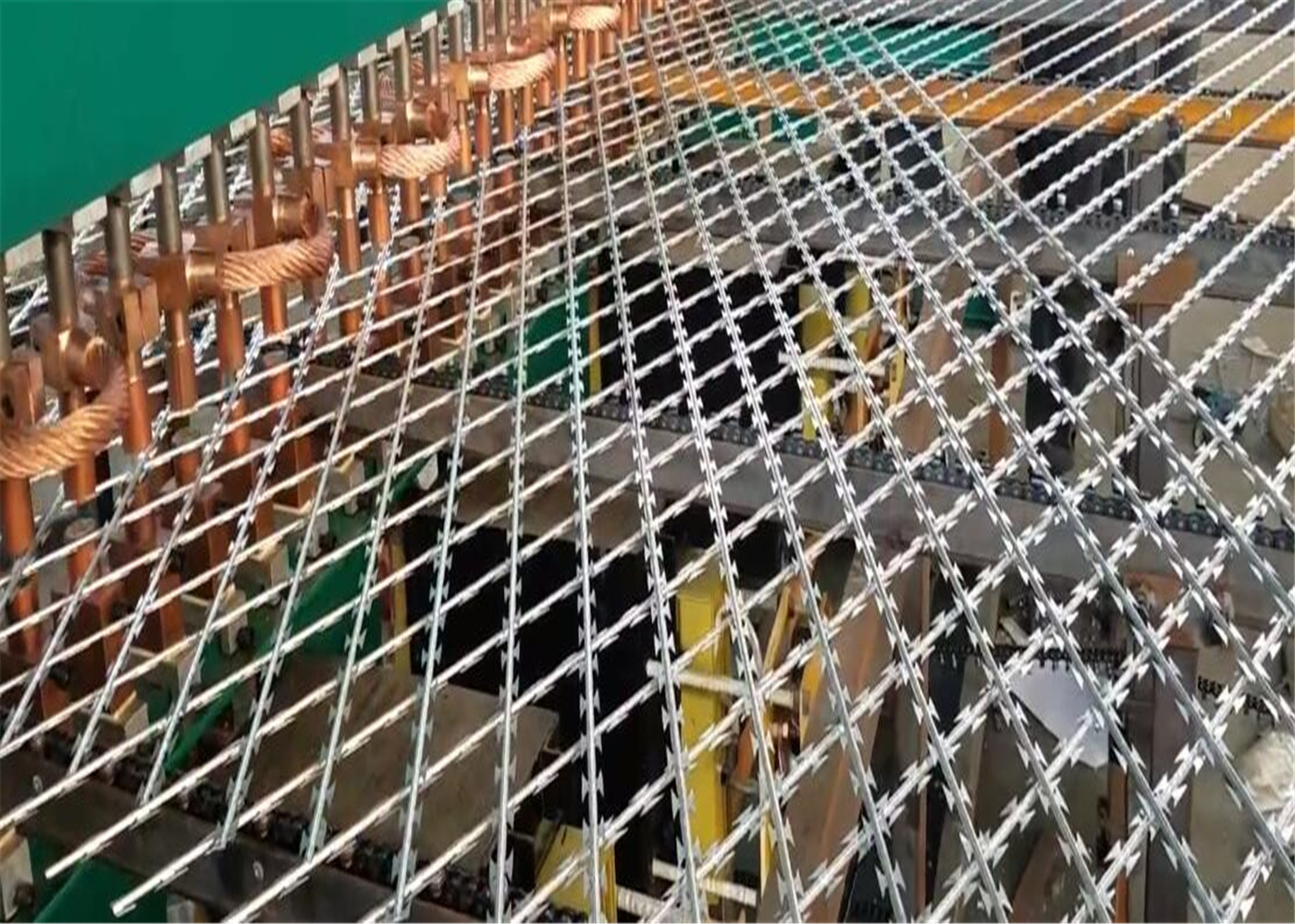 Welded Razor Wire Mesh Fence BTO12 50mm*100mm