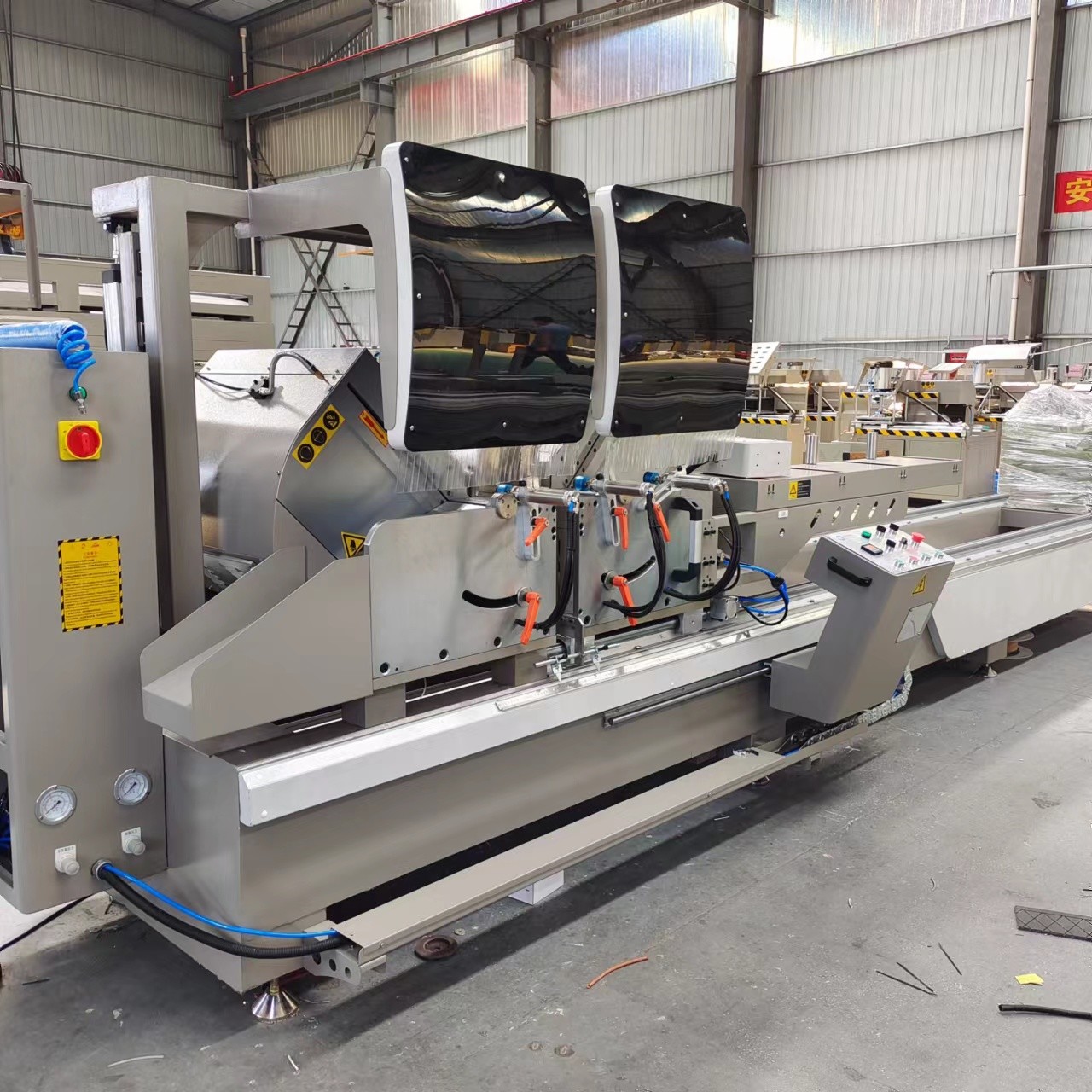 Digital Display Double Head Cutting Saw With 550mm diameter saw blade cutting 45 and 90 degree