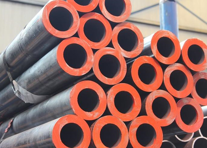 Alloy Steel Seamless Boiler Tubes DIN 1629 St52.4 St52 DIN 17175 15Mo3 13CrMo44 Plain End Oiled Surface