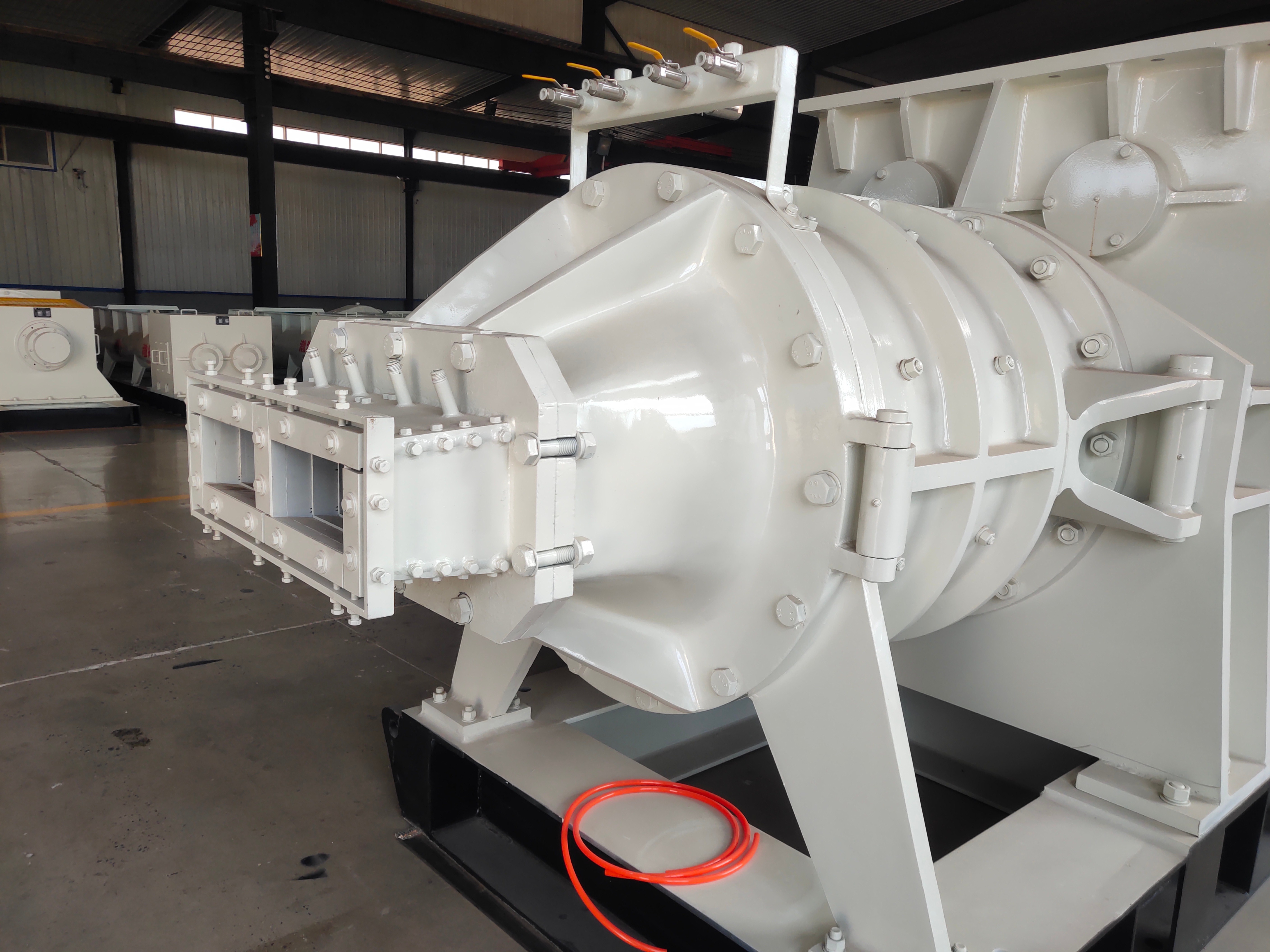 14000pieces/H 500mm 4.0Mpa Bricks Machine