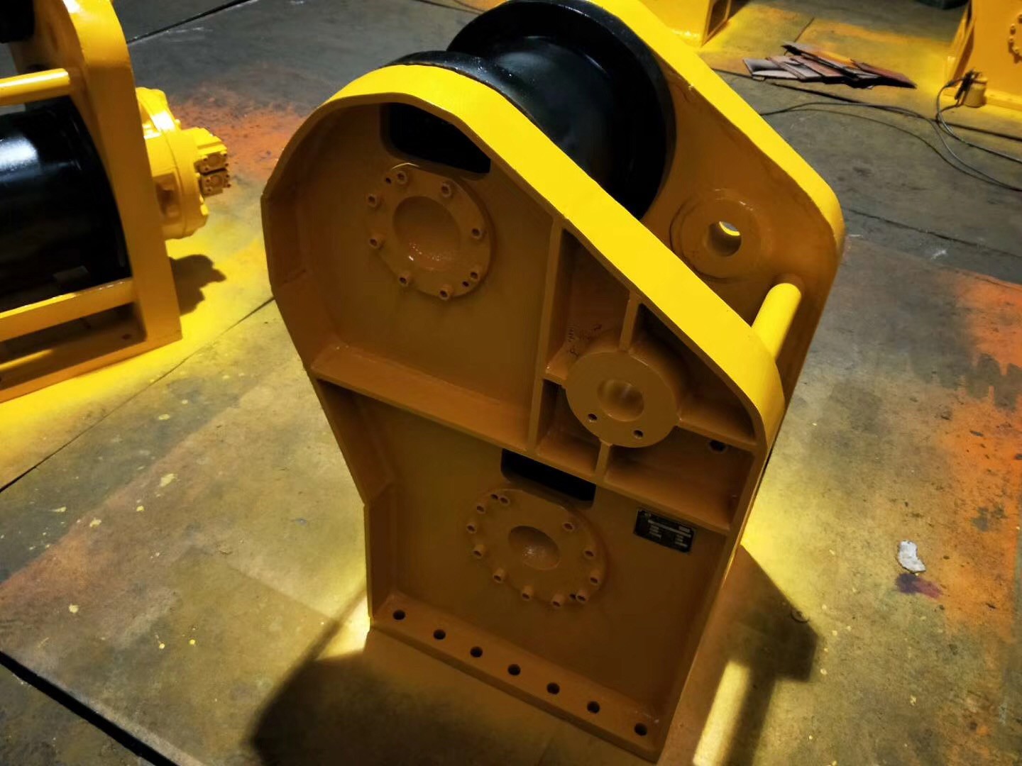 Easy To Install And Control Industrial Hydraulic Winch For Marine Lifting