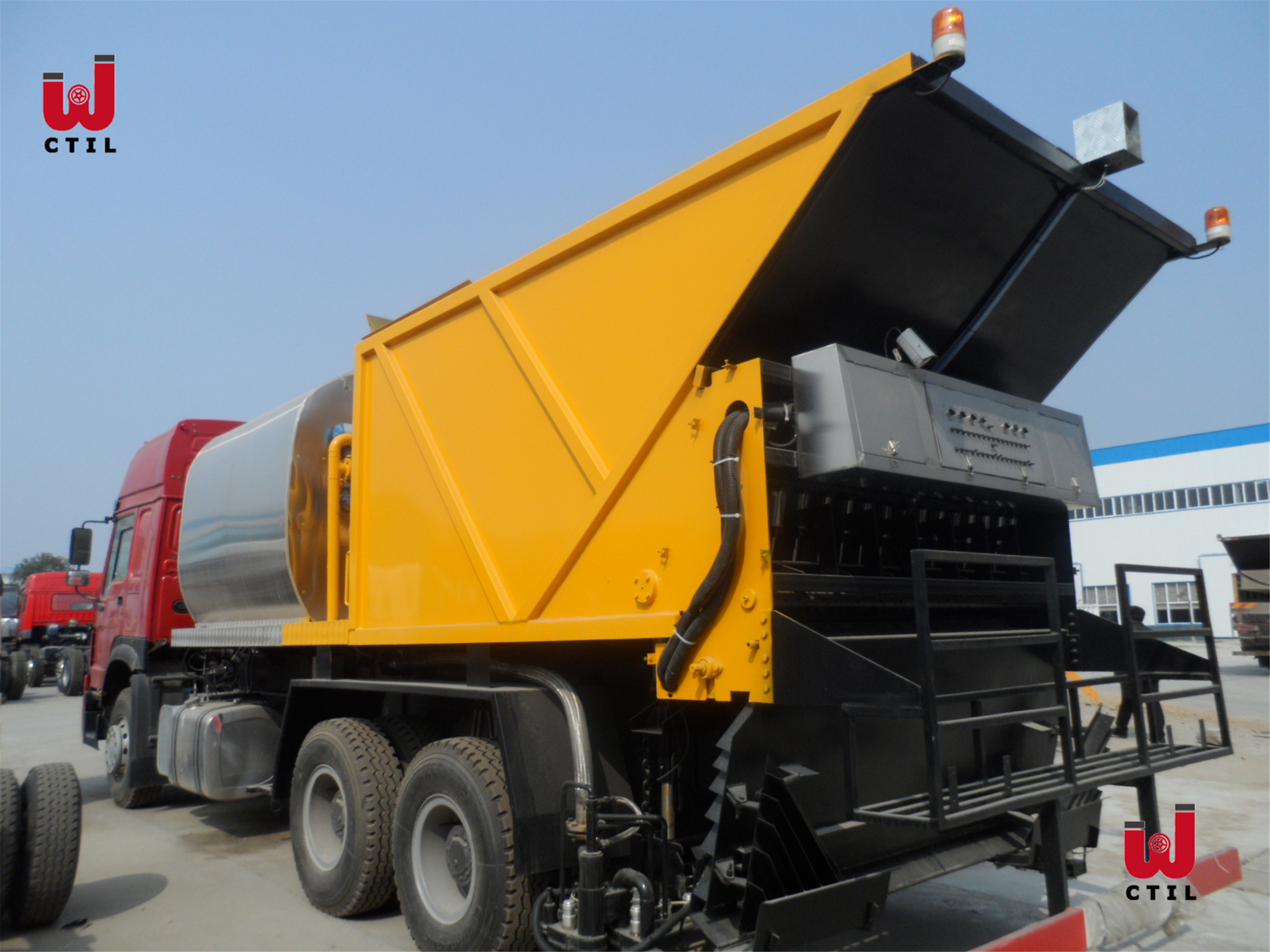 Euro 4 Asphalt Distributor Truck 18t Road Construction Truck