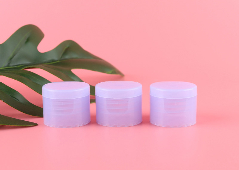 PP Material Plastic Bottle Screw Caps 24mm 28mm Smooth Surface For Cosmetics Packing