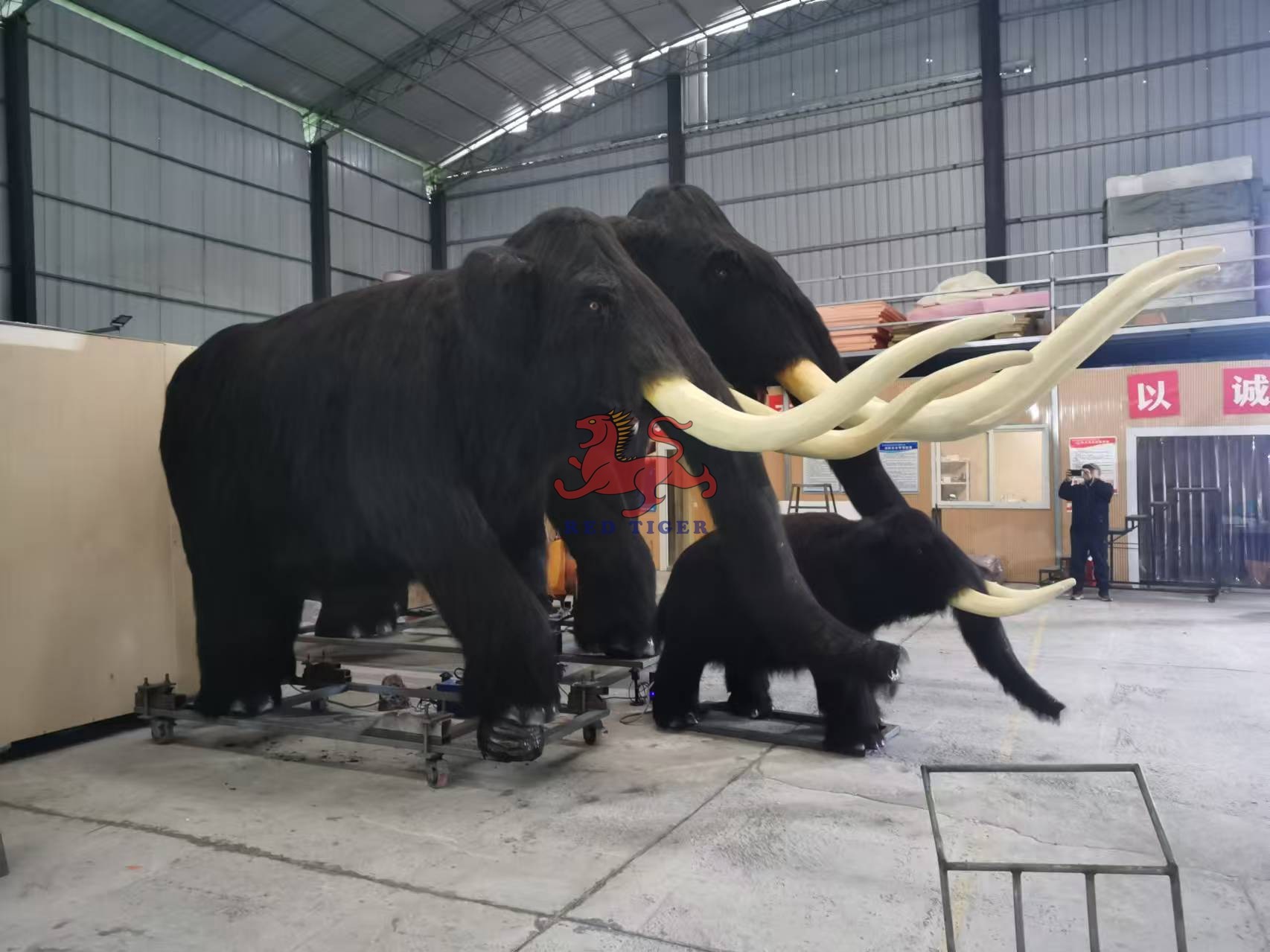Children Realistic Animatronic Animals Life Size Mammoth Customized