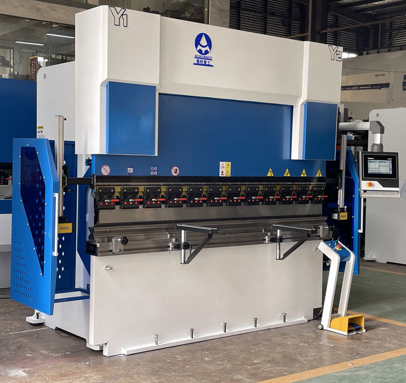 110T 2500MM Hydraulic Press Brake CNC Folding With Delem DA53T