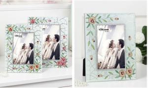 Wholesale Contemporary Glass Wedding Photo Frames Wedding Gifts For Guests Deluxe from china suppliers