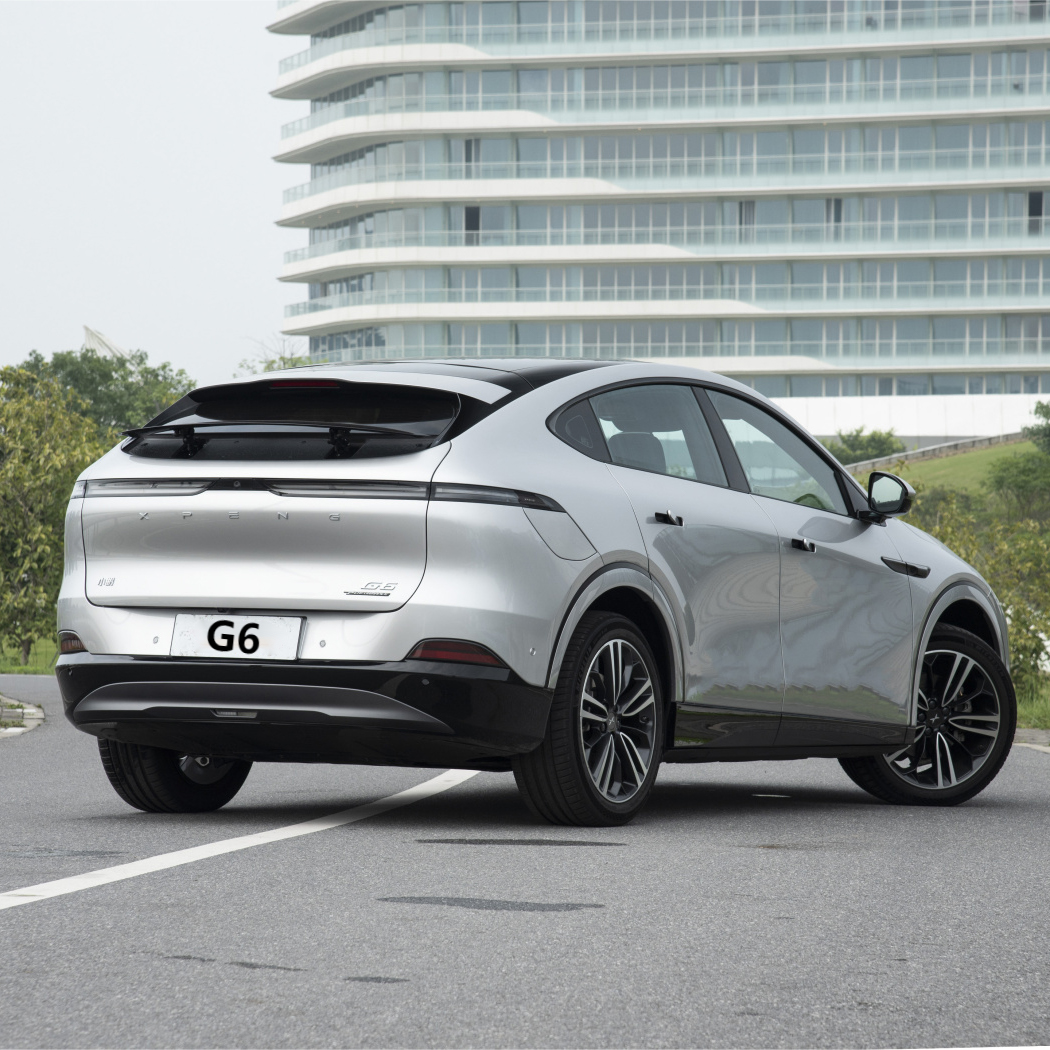 s Popular Xpeng G6 5-Door 5-Seat Medium-Sized SUV Pure Electric and Design with Max Speed 180km/h