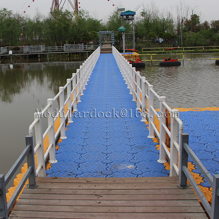 HDPE fabriquer un ponton flottant