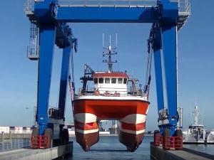 Wholesale 200t Boat Hoist Crane Color Customized Used In Dock / Marina from china suppliers