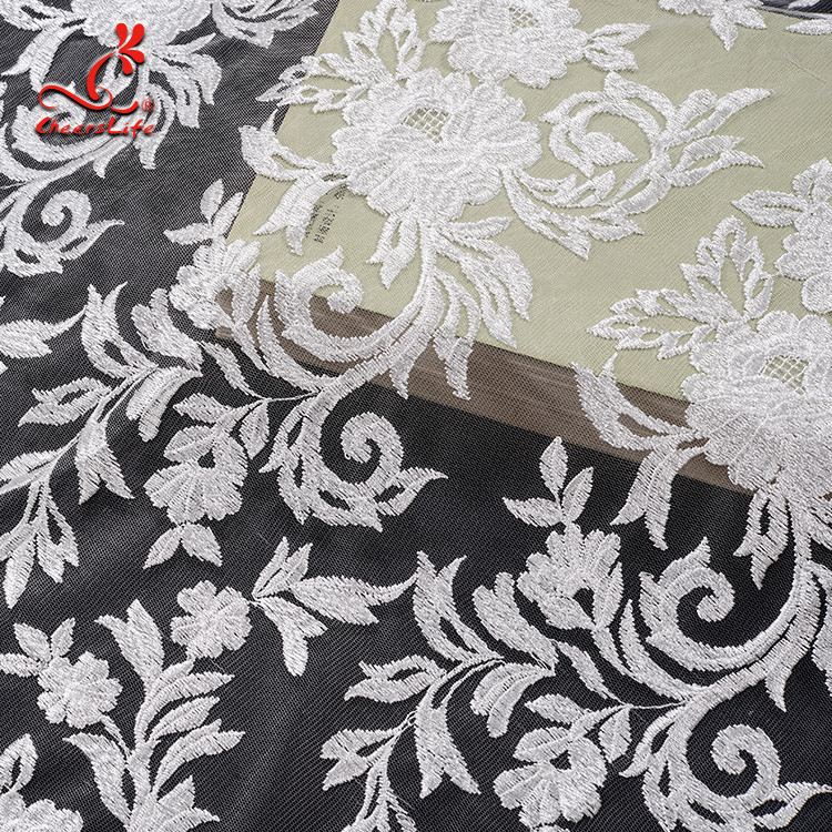 131CM White Embroidered Bridal Lace Fabric For Attire Azo Free High Color Fastness
