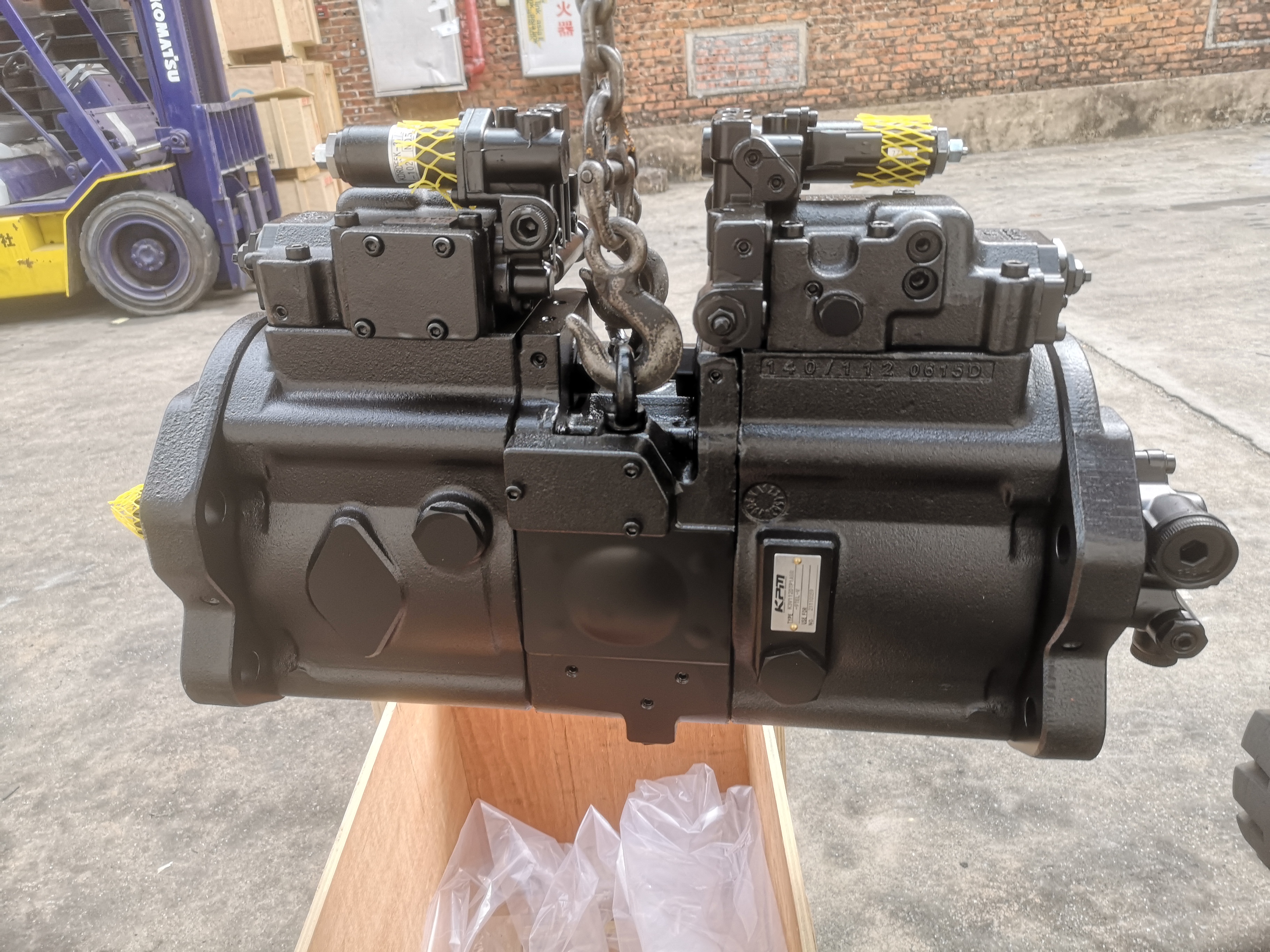 EC700 Excavator Hydraulic Parts Main Pump Kawasaki K3V280DTH1GZR-ZN54-AVB