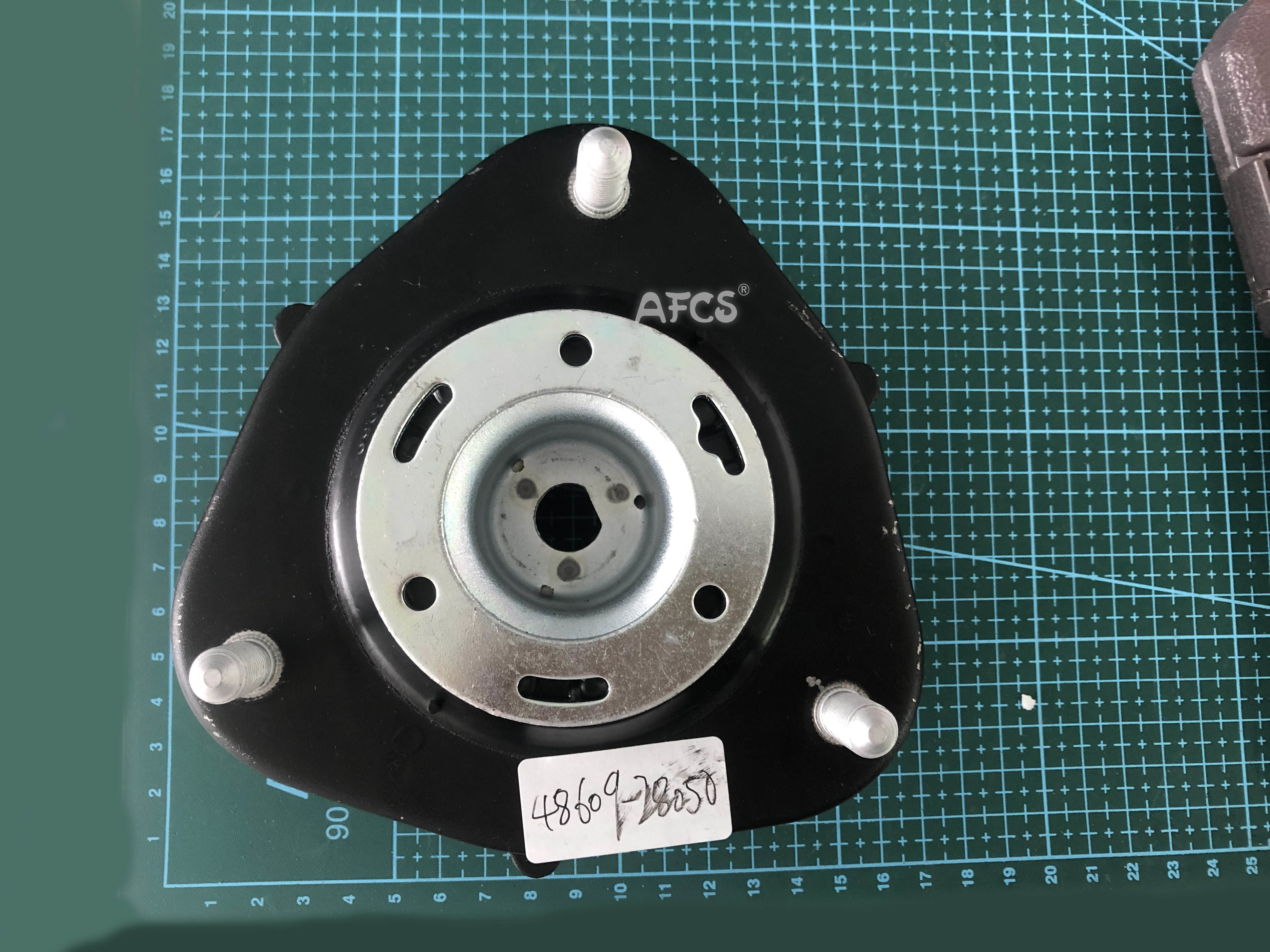 48609-28050 4860928050 Front Axle Left Strut Mount For Toyota Esquire / Noah / Noxy