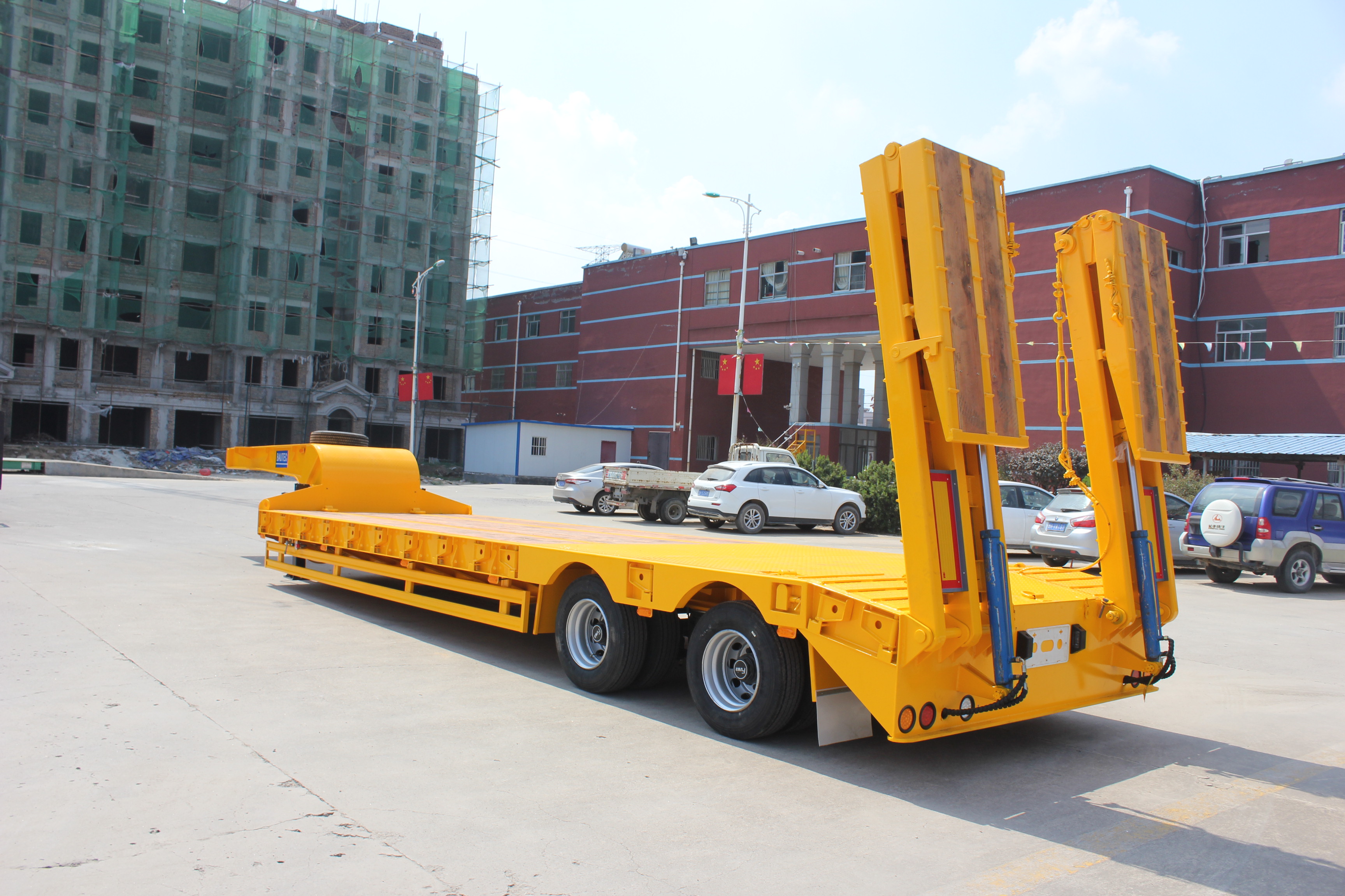 NDRC Announced Enterprise low bed semi trailer with gooseneck and 2 axles in Nigeria