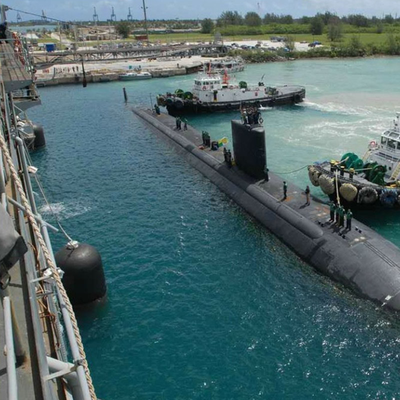 0.5 ~ 4.5m Submarine Fenders Reduced Wear And Tear And Compliant With International Maritime Standards