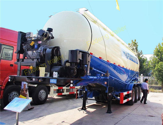 12 Tyre Pneumatic Dry Bulk Cement Tanker Trailer 45-55 Ton 35cbm - 55cbm