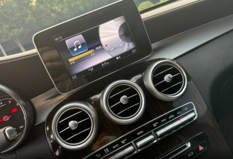 Four Wheel Drive SUV Used Benz Glc 260 Gas Car
